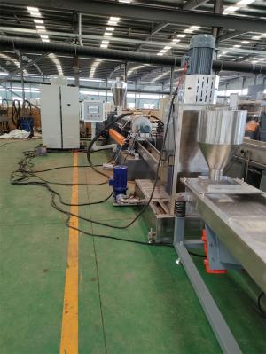 雙螺桿造粒機(jī)_佳德_雙螺桿造粒機(jī)